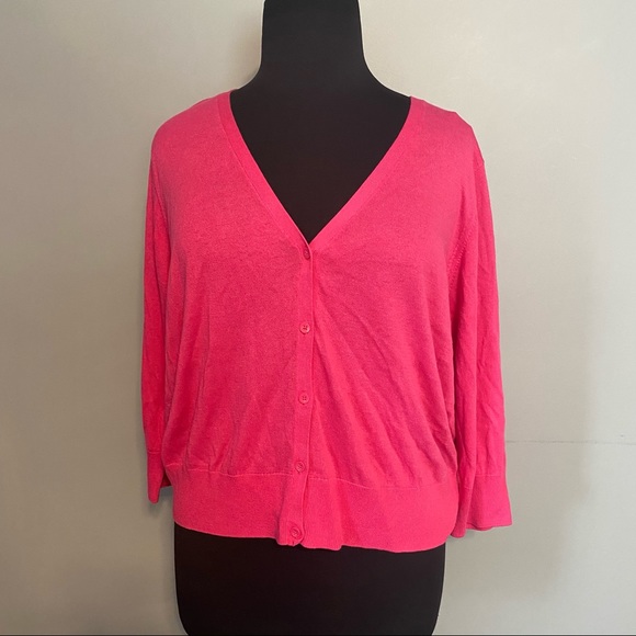 permanent Sweaters - PERMANENT plus size v-neck long sleeve sweater